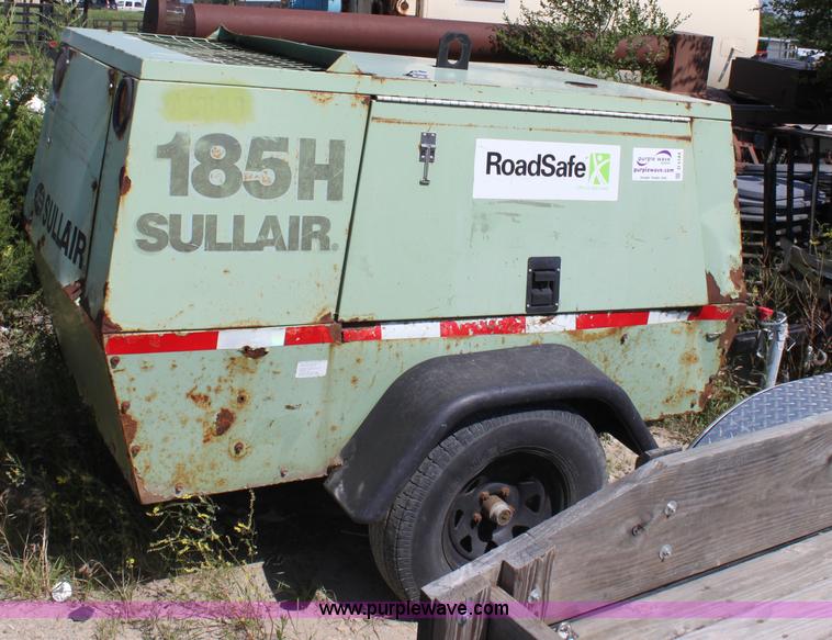 image for item D5184 1999 Sullair 185H air compressor