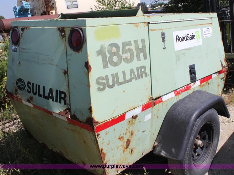 image for item D5184 1999 Sullair 185H air compressor