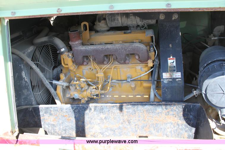 image for item D5184 1999 Sullair 185H air compressor