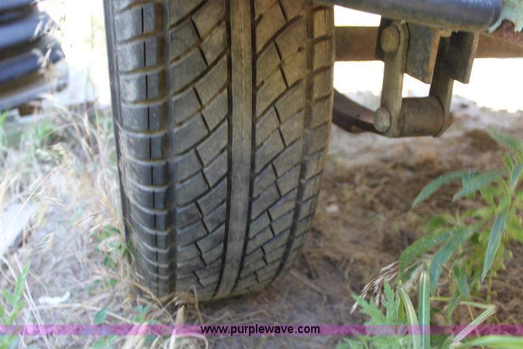 image for item D5184 1999 Sullair 185H air compressor