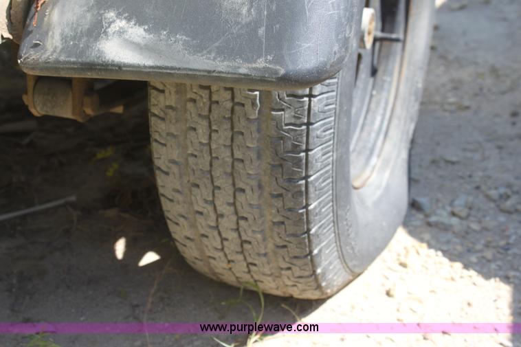 image for item D5184 1999 Sullair 185H air compressor