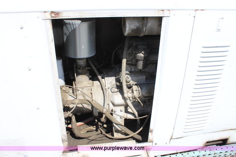 image for item D5185 1995 Leroi air compressor