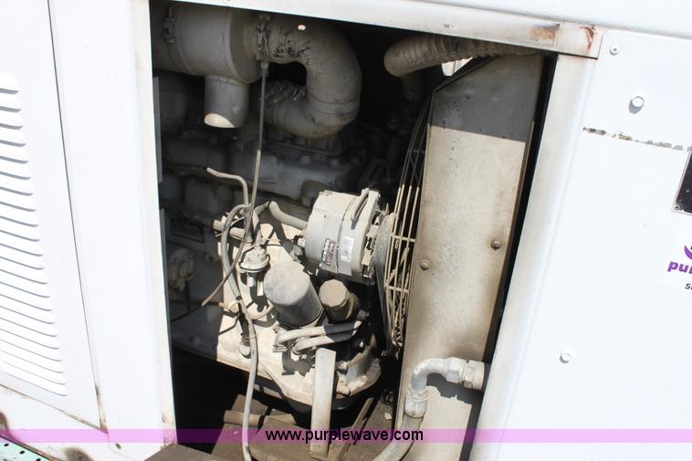 image for item D5185 1995 Leroi air compressor