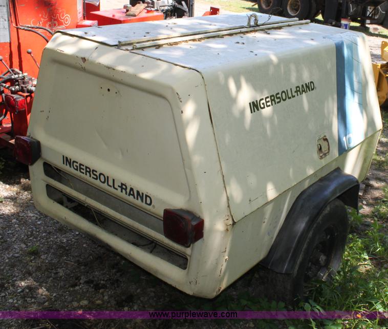 image for item D7833 Ingersoll Rand 100 portable air compressor
