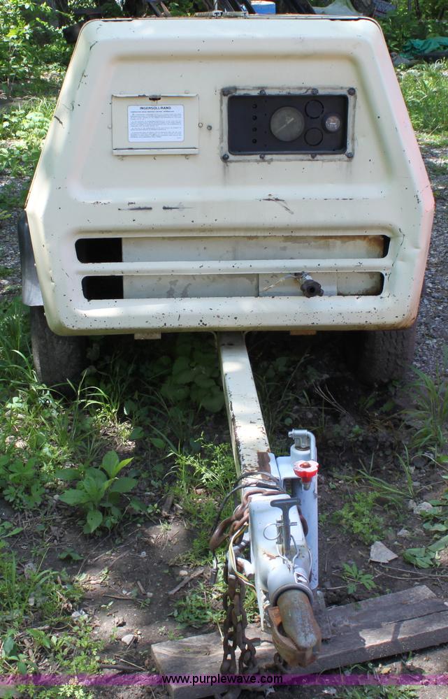 image for item D7833 Ingersoll Rand 100 portable air compressor