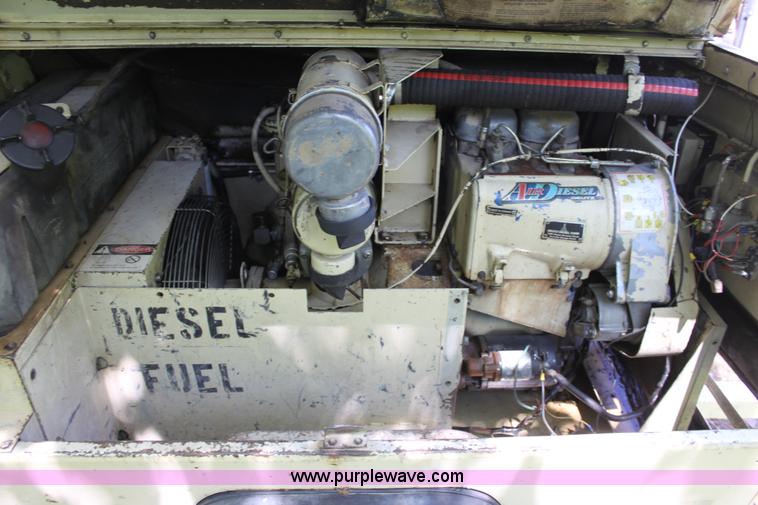 image for item D7833 Ingersoll Rand 100 portable air compressor