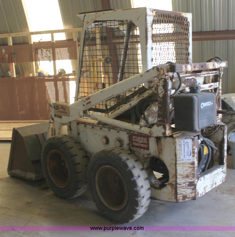 image for item D7838 Melroe Bobcat M600 skid steer
