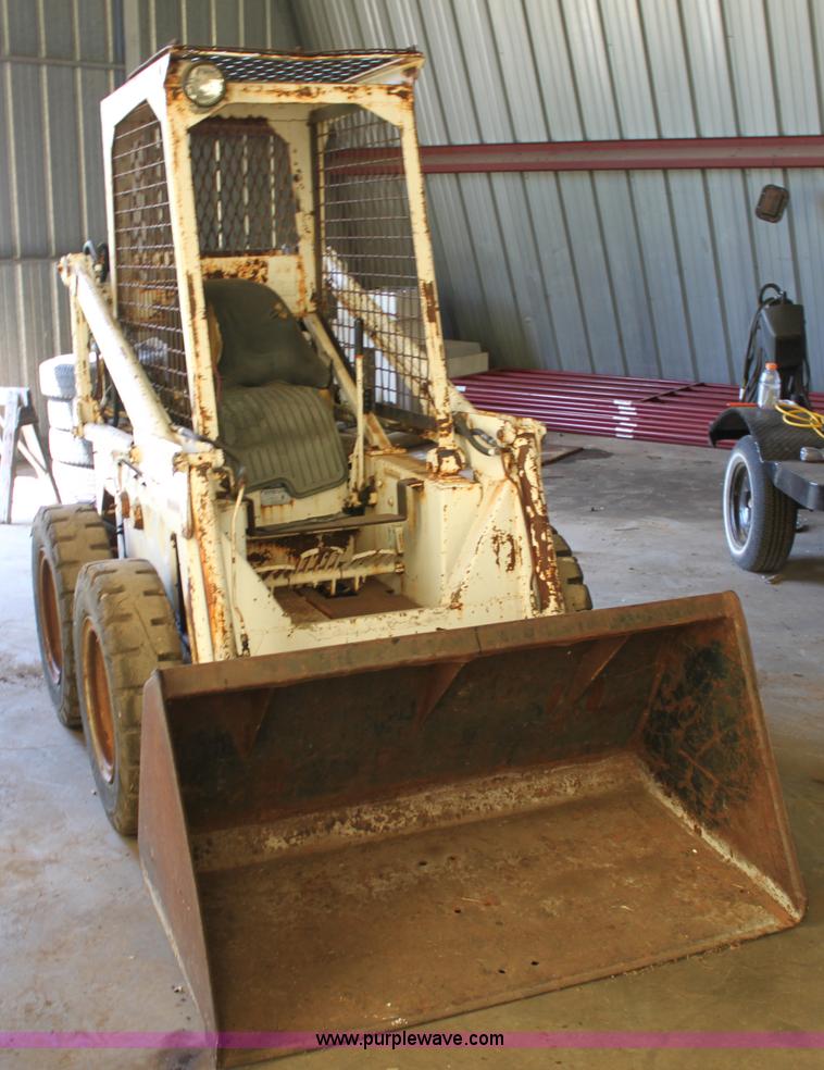 image for item D7838 Melroe Bobcat M600 skid steer
