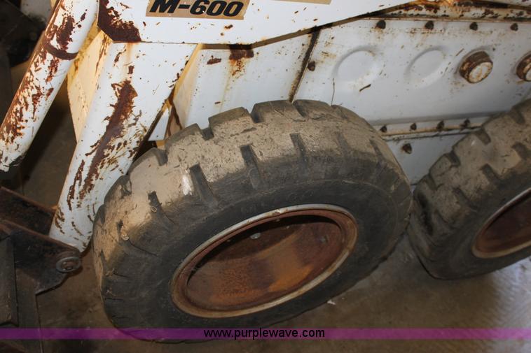 image for item D7838 Melroe Bobcat M600 skid steer