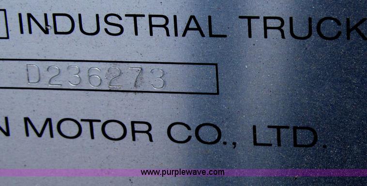 image for item F3001 1997 Nissan Enduro 40 forklift