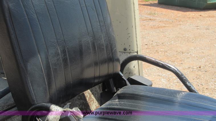 image for item F3002 1996 Nissan Enduro 40 forklift