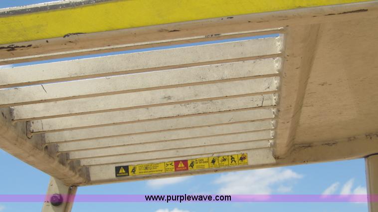 image for item F3002 1996 Nissan Enduro 40 forklift