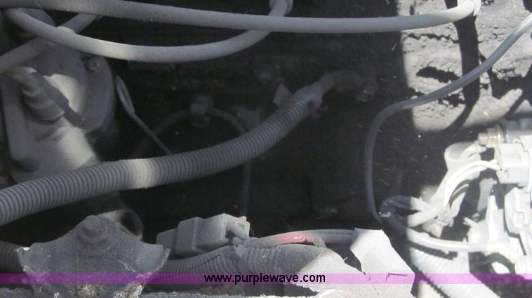 image for item F3002 1996 Nissan Enduro 40 forklift