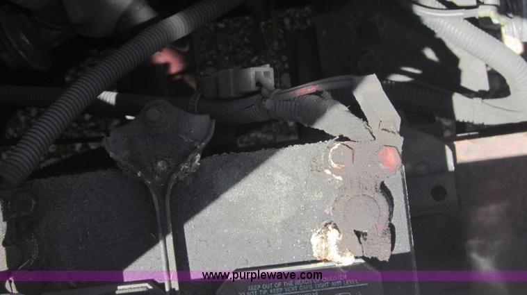 image for item F3002 1996 Nissan Enduro 40 forklift