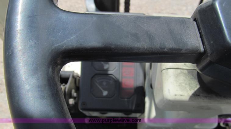 image for item F3003 1997 Nissan Enduro 40 forklift