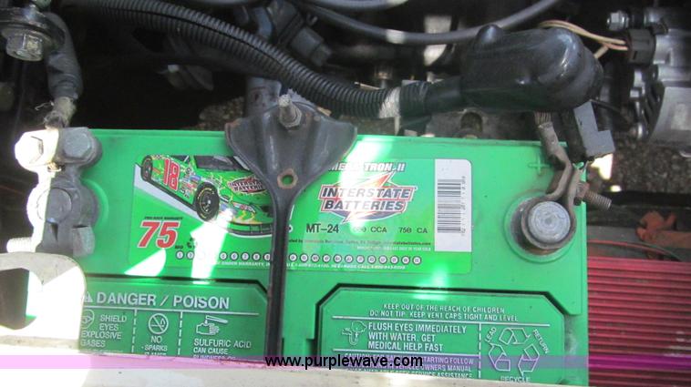 image for item F3003 1997 Nissan Enduro 40 forklift