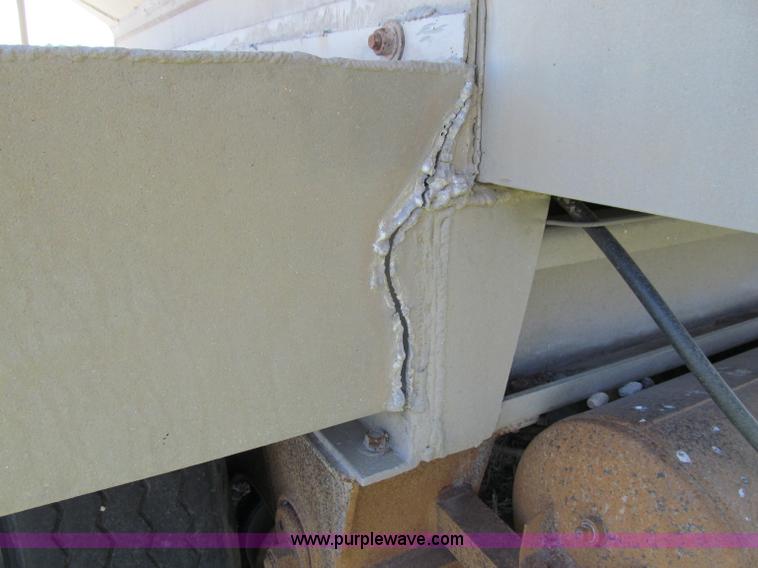 image for item A8330 1998 CEI Pacer tandem axle feed trailer