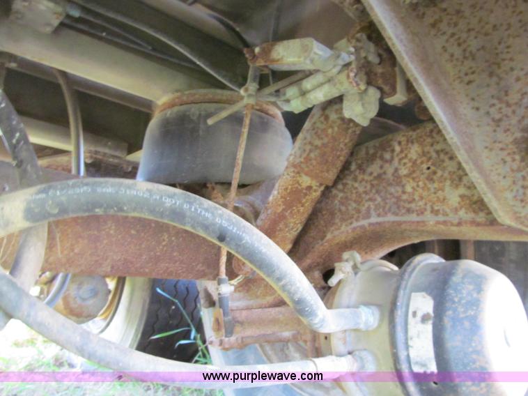 image for item A8330 1998 CEI Pacer tandem axle feed trailer