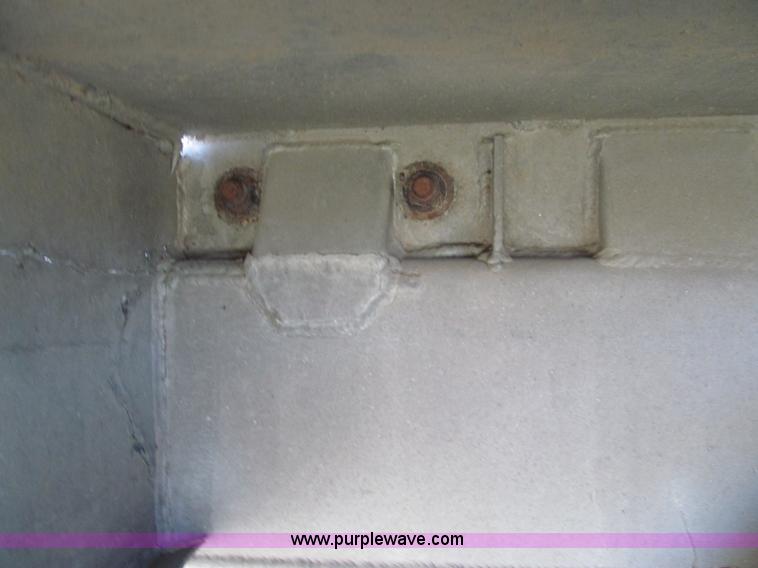 image for item A8330 1998 CEI Pacer tandem axle feed trailer