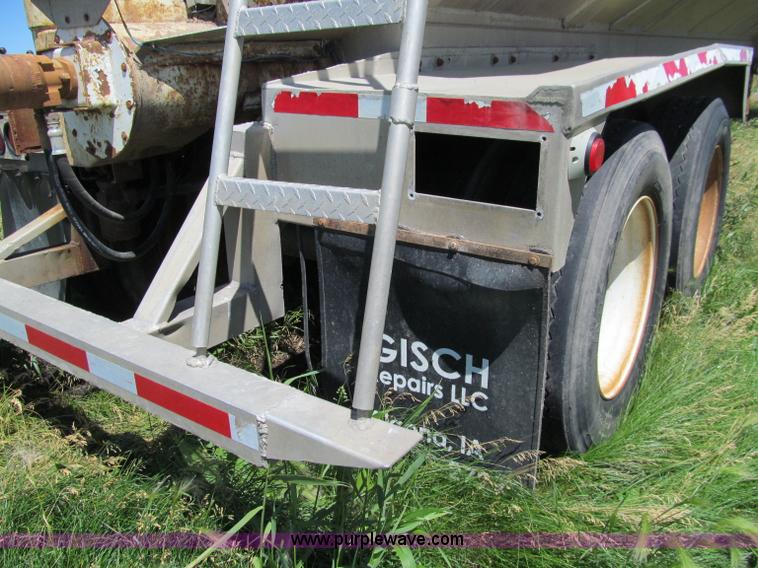 image for item A8330 1998 CEI Pacer tandem axle feed trailer