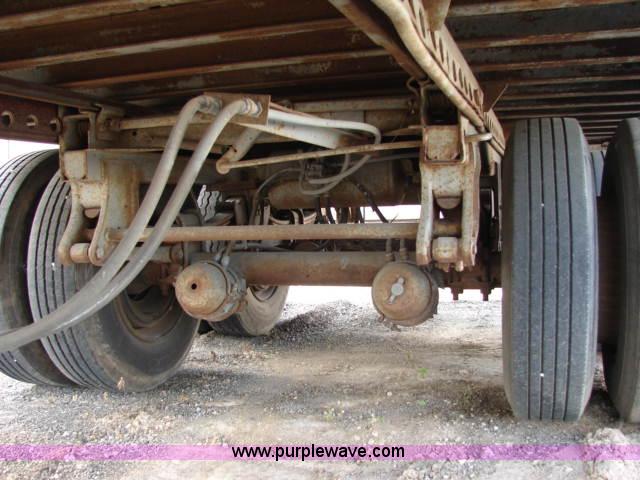 image for item B1347 1986 Monon 45' storage semi trailer