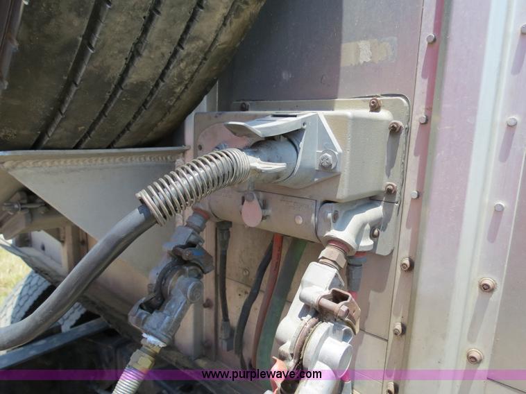 image for item B2412 2001 Barrett 50' livestock trailer