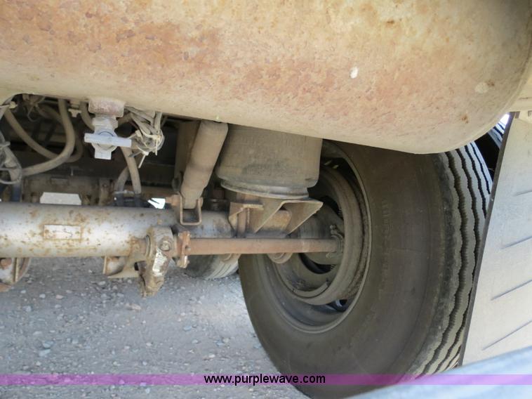 image for item B2412 2001 Barrett 50' livestock trailer