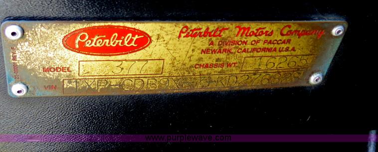 image for item B2414 1989 Peterbilt 377 semi truck