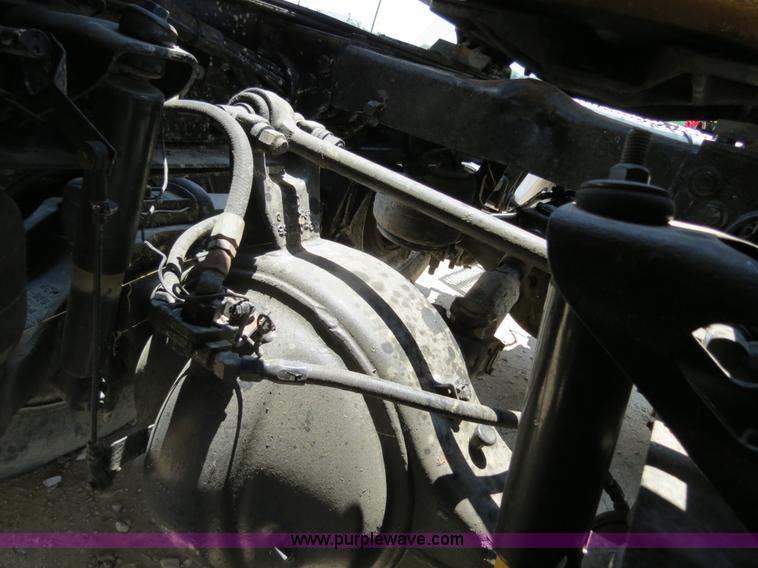 image for item B2414 1989 Peterbilt 377 semi truck