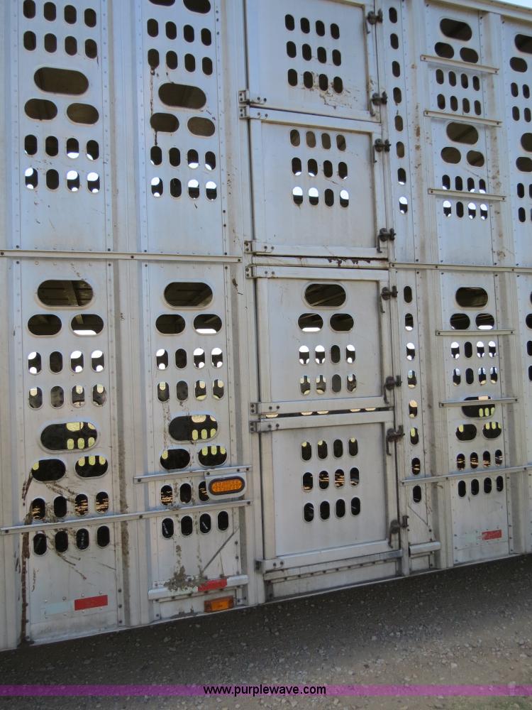 image for item B2418 1999 Barrett 48' livestock trailer