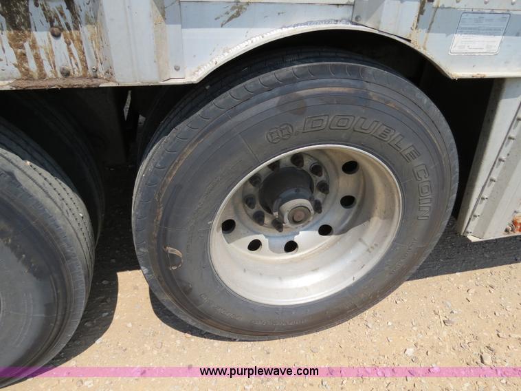 image for item B2418 1999 Barrett 48' livestock trailer