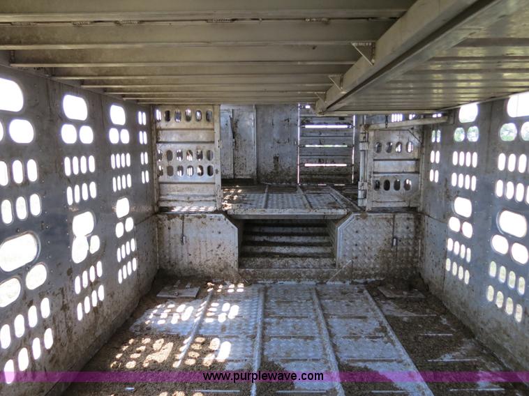 image for item B2418 1999 Barrett 48' livestock trailer