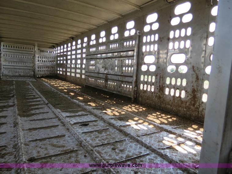 image for item B2418 1999 Barrett 48' livestock trailer