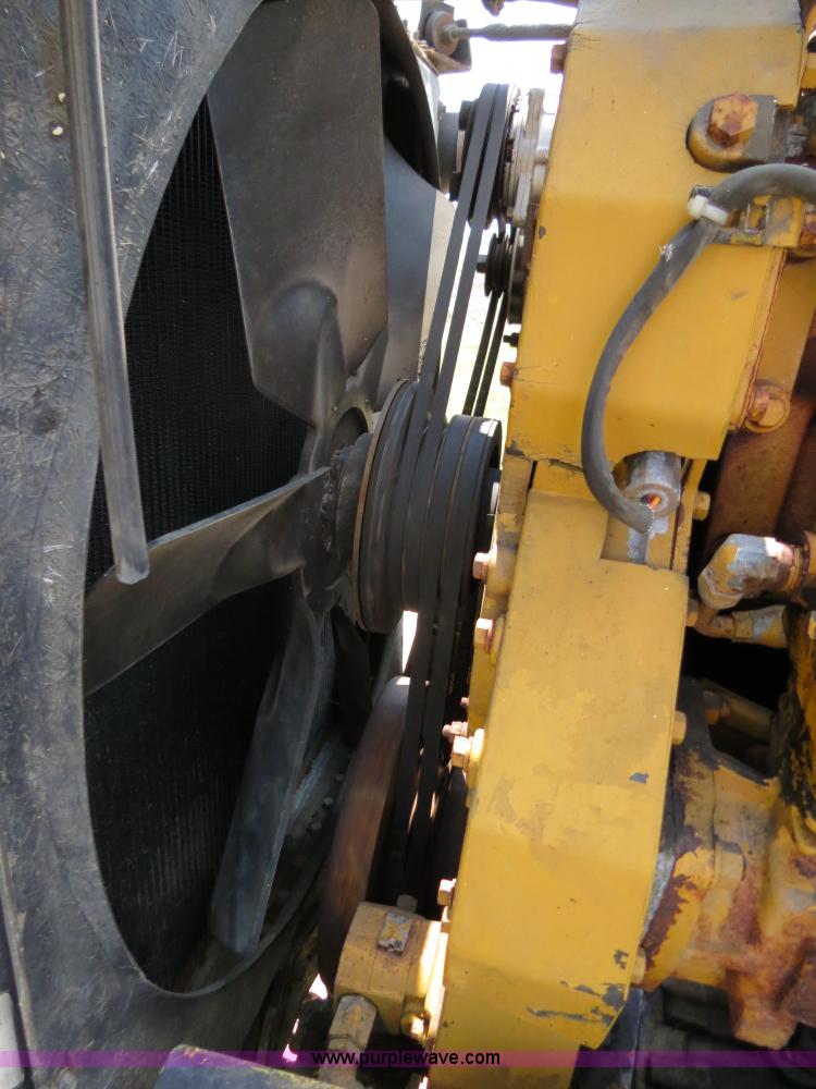 image for item B2419 1995 Peterbilt 379 semi truck