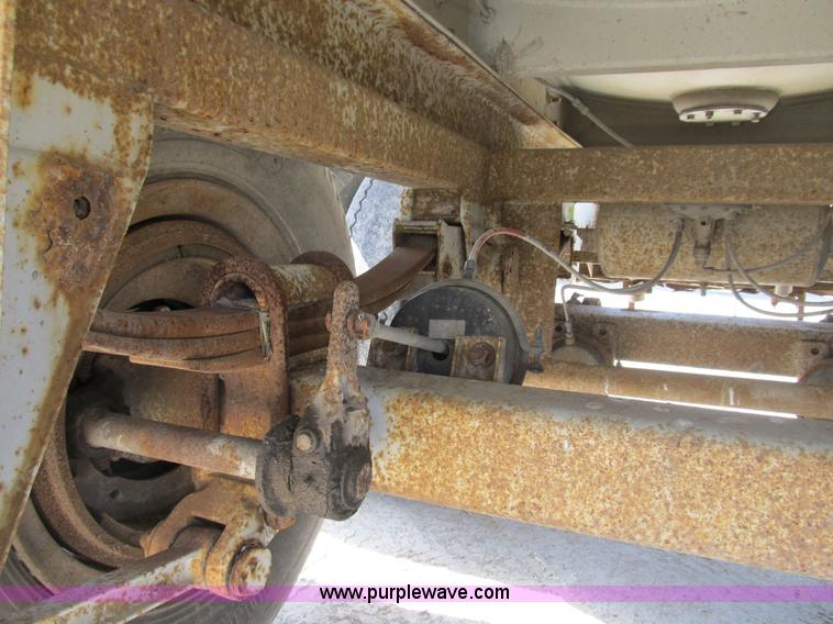 image for item B2734 1969 Fruehauf 39' aluminum tanker trailer