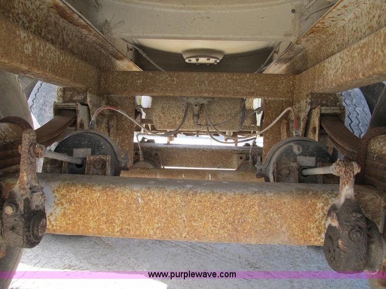 image for item B2734 1969 Fruehauf 39' aluminum tanker trailer