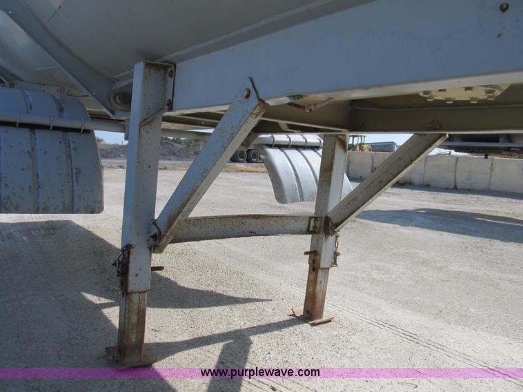 image for item B2734 1969 Fruehauf 39' aluminum tanker trailer