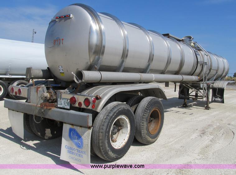 image for item B2735 1978 Polar 40' tanker trailer