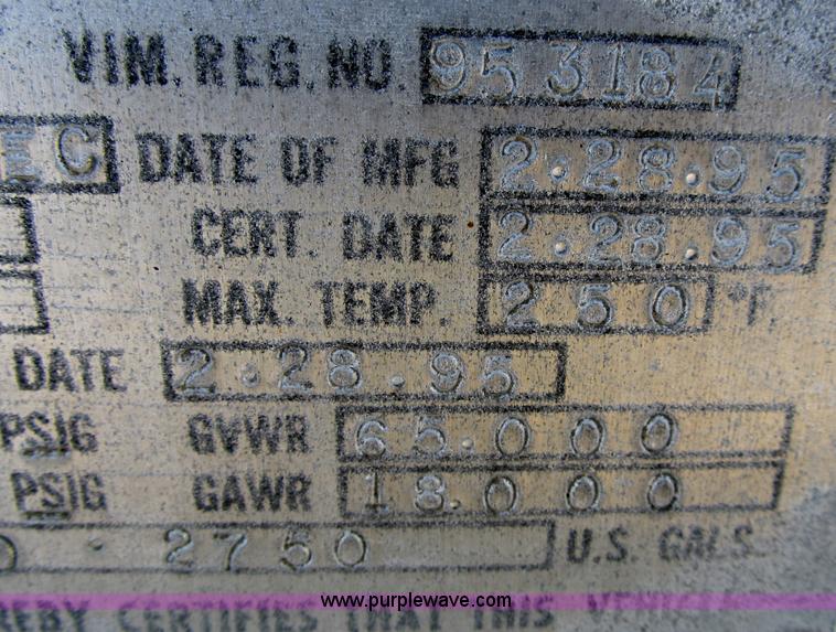 image for item B2738 1995 VIM 40' tanker trailer