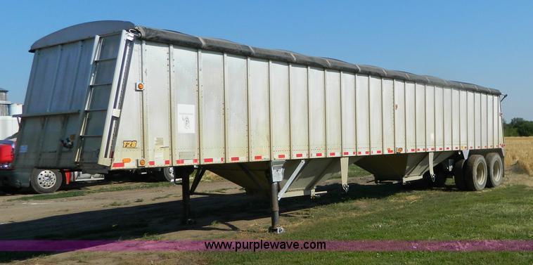 image for item B3777 1993 Merritt aluminum grain trailer
