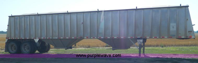 image for item B3777 1993 Merritt aluminum grain trailer