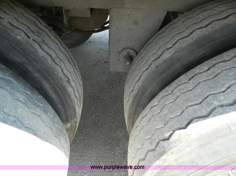 image for item B3778 1998 Great Dane van trailer