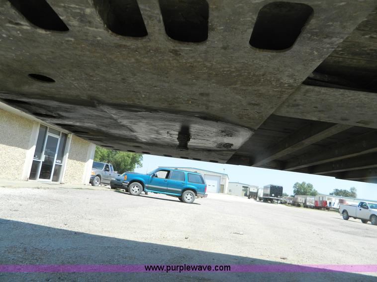 image for item B3778 1998 Great Dane van trailer