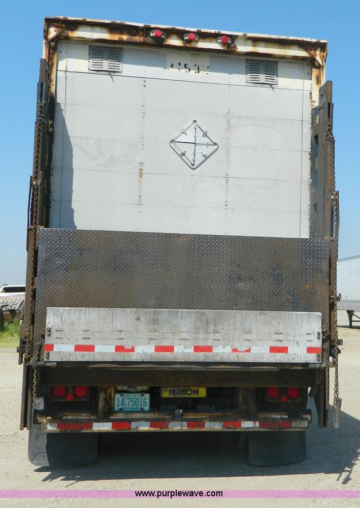 image for item B3779 1999 Great Dane van trailer