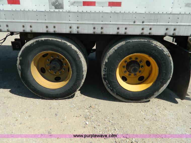 image for item B3779 1999 Great Dane van trailer