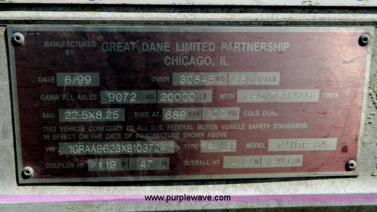 image for item B3779 1999 Great Dane van trailer