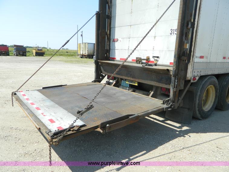 image for item B3779 1999 Great Dane van trailer