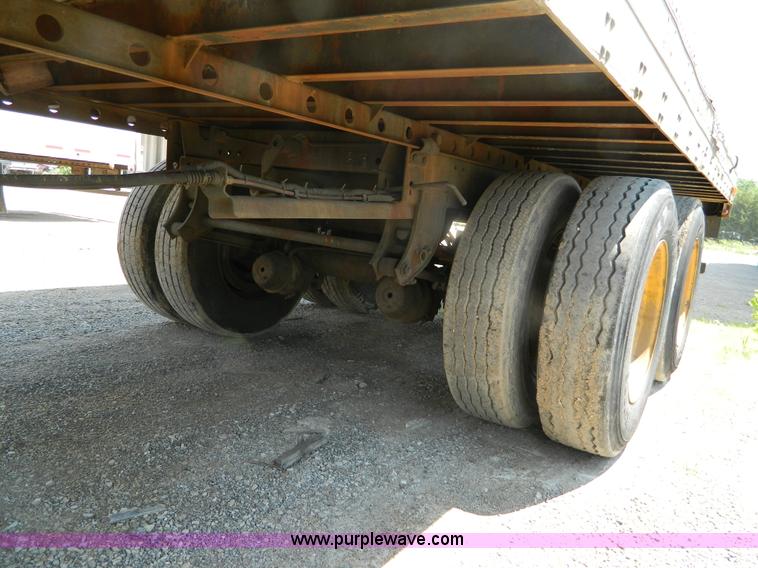 image for item B3780 1998 utility van trailer