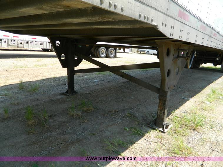 image for item B3780 1998 utility van trailer
