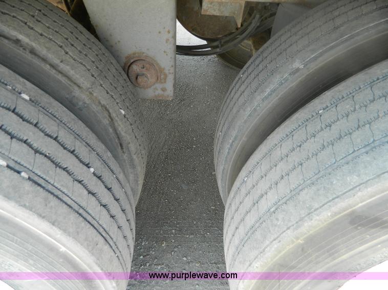 image for item B3791 1999 Great Dane van trailer